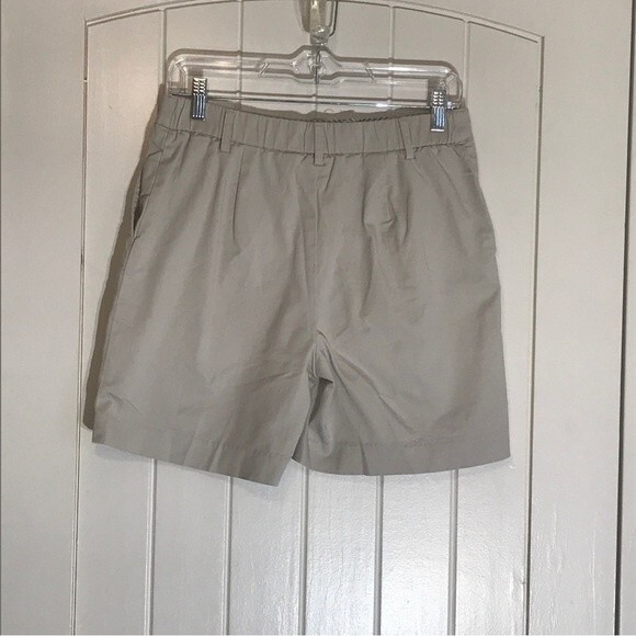 Kim Rogers Khaki Shorts - Picture 8 of 10